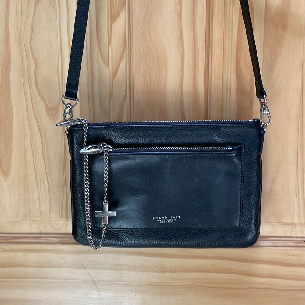 Dylan Kain crossbody